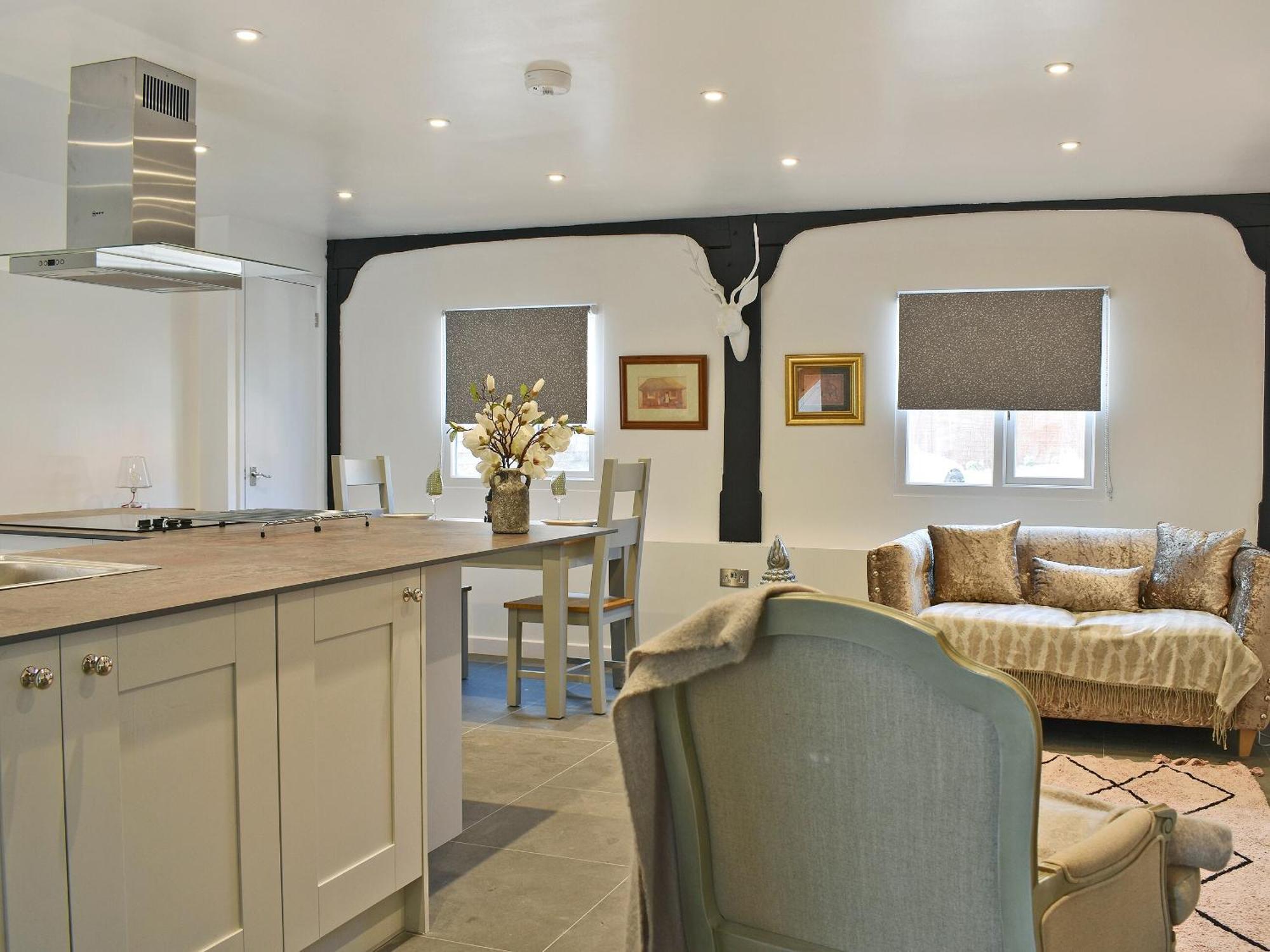The Coach House Villa Peldon Bagian luar foto