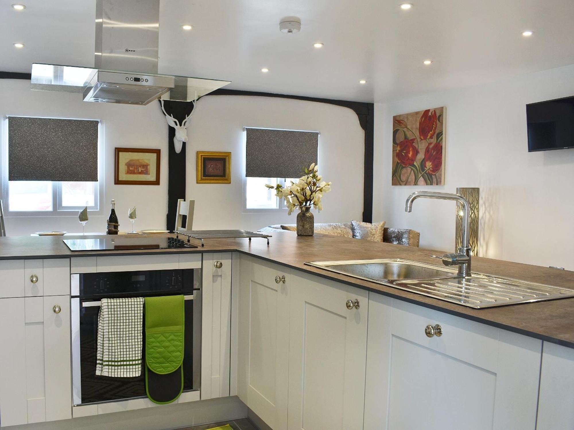 The Coach House Villa Peldon Bagian luar foto